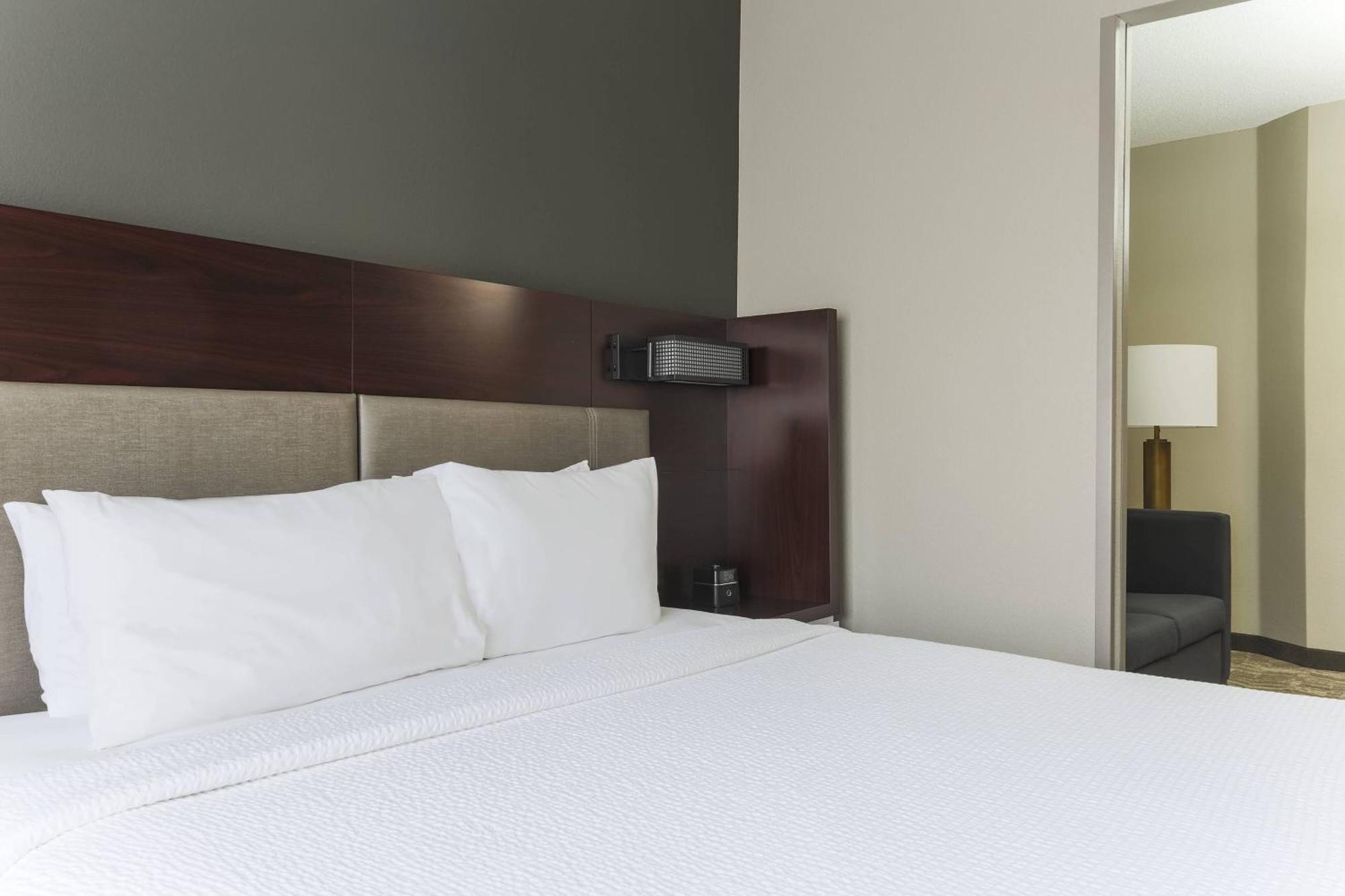 Hotel Springhill By Marriott Parmer/tech Ridge